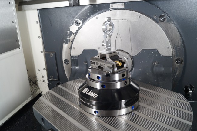 Cnc vise clamped 	in a zero point clamping system from workholding expert LANG