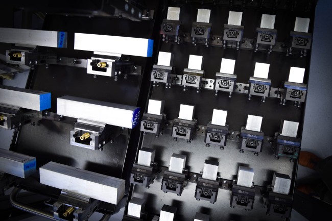 Makro-Grip Night King von LANG Technik für die Rohteilbearbeitung in einer CNC-Maschine
