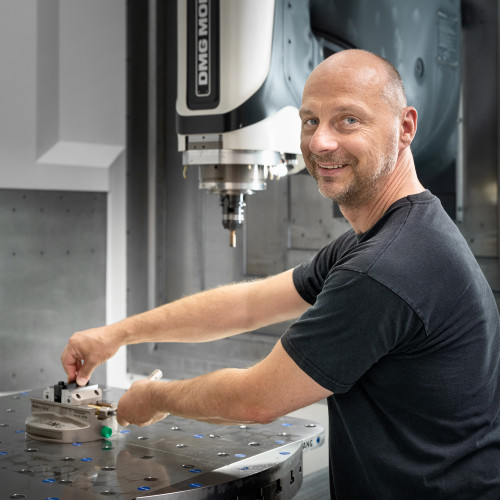 Torsten Ernst, CNC Machinist